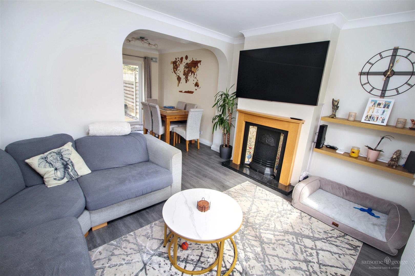 2 bed property in Portland Gardens, Reading